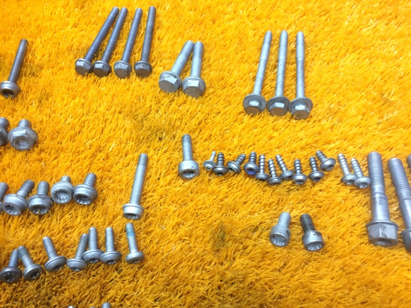 Болты и гайки ДВС, 810 рублей, Красноярск