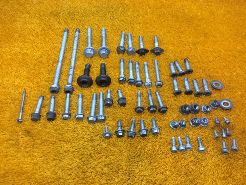 Болты и гайки задней подвески, 810 рублей, Красноярск