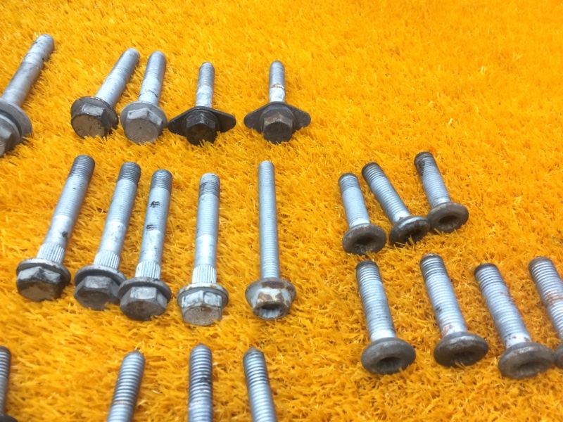 Болты и гайки задней подвески, 810 рублей, Красноярск