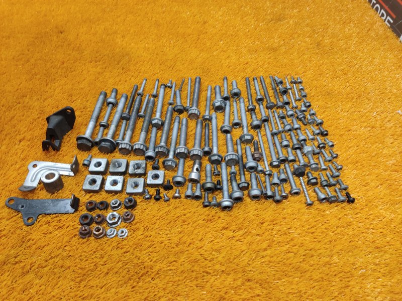 Болты и гайки ДВС, 930 рублей, Красноярск