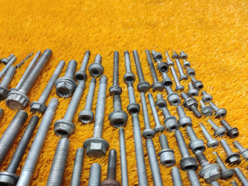 Болты и гайки ДВС, 930 рублей, Красноярск