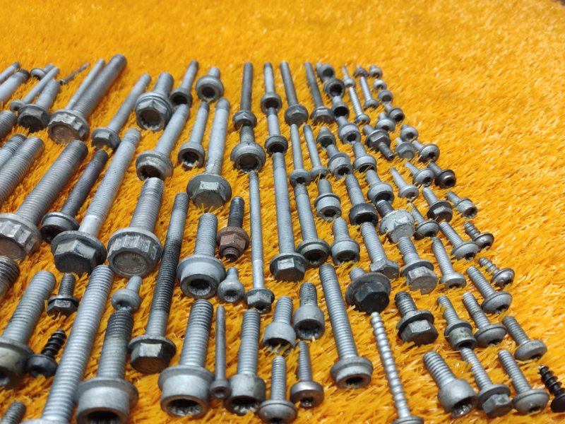 Болты и гайки ДВС, 930 рублей, Красноярск