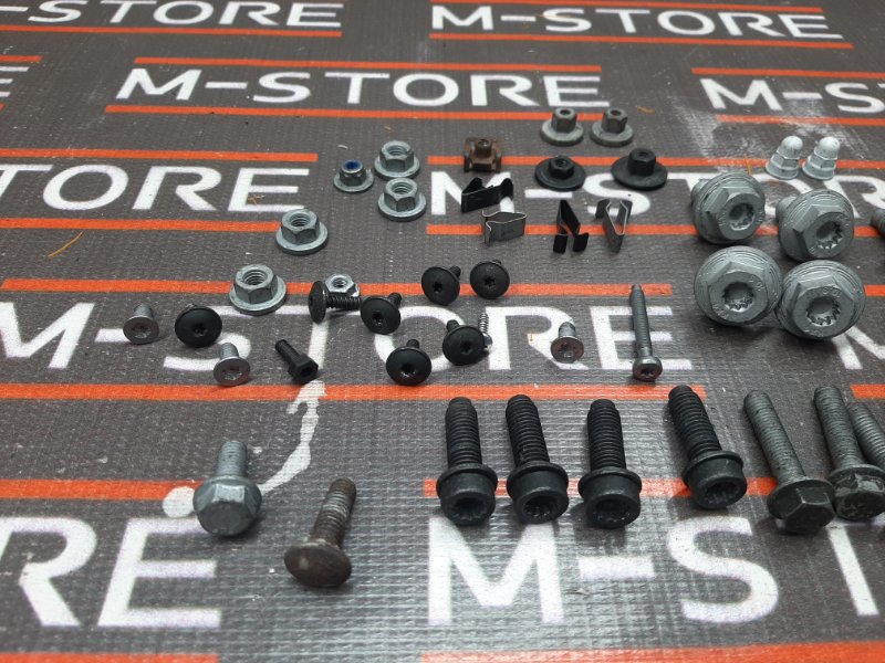 Болты и гайки салона, 300 рублей, Красноярск