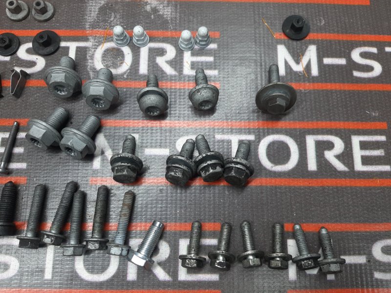 Болты и гайки салона, 300 рублей, Красноярск