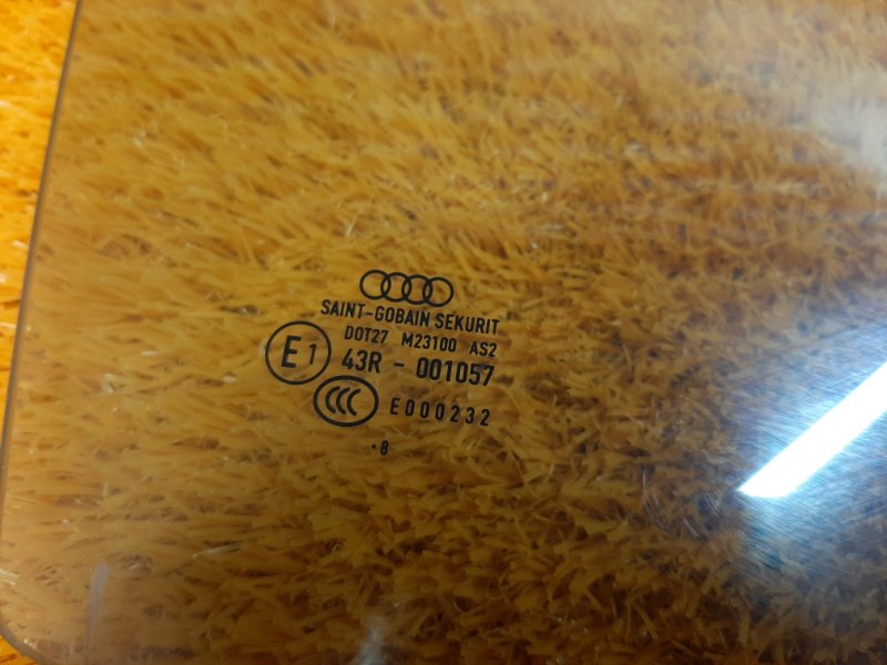 Стекло боковое, 980 рублей, Красноярск