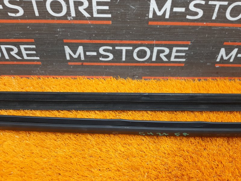 Молдинг стекла внешний, 790 рублей, Красноярск