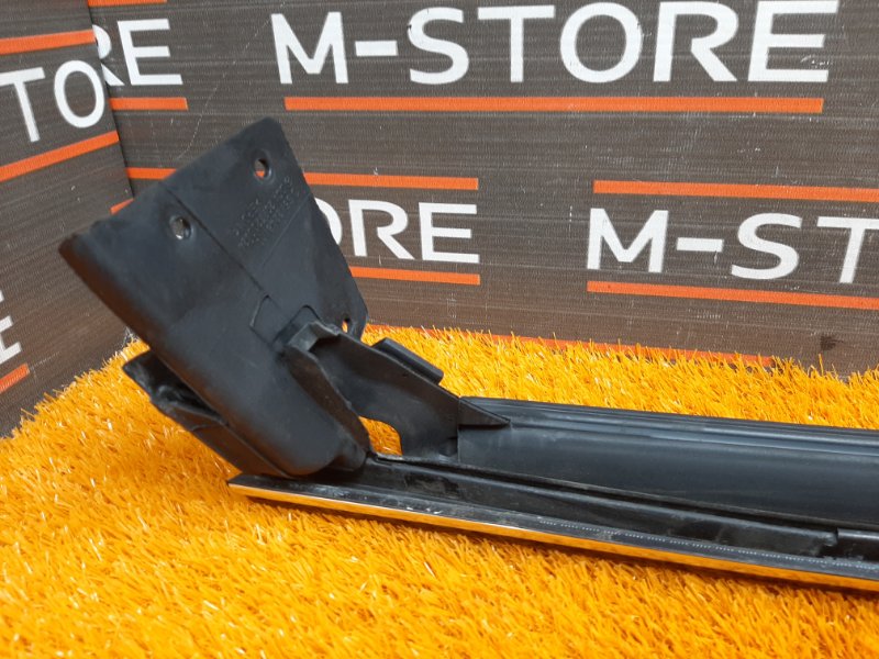 Молдинг стекла внешний, 790 рублей, Красноярск