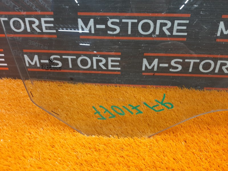 Стекло боковое, 670 рублей, Красноярск