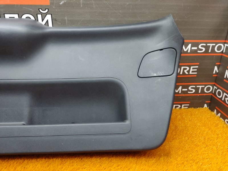 обшивка двери багажника, 670 рублей, Красноярск