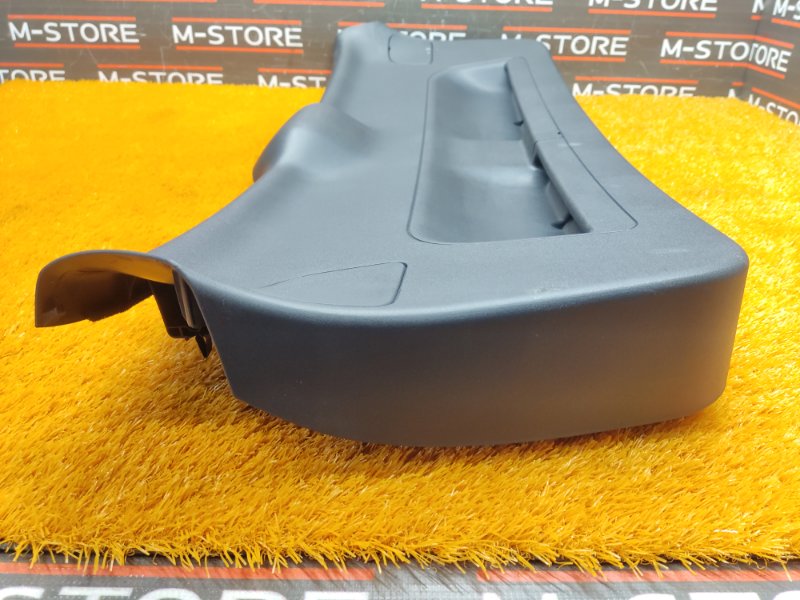 обшивка двери багажника, 670 рублей, Красноярск