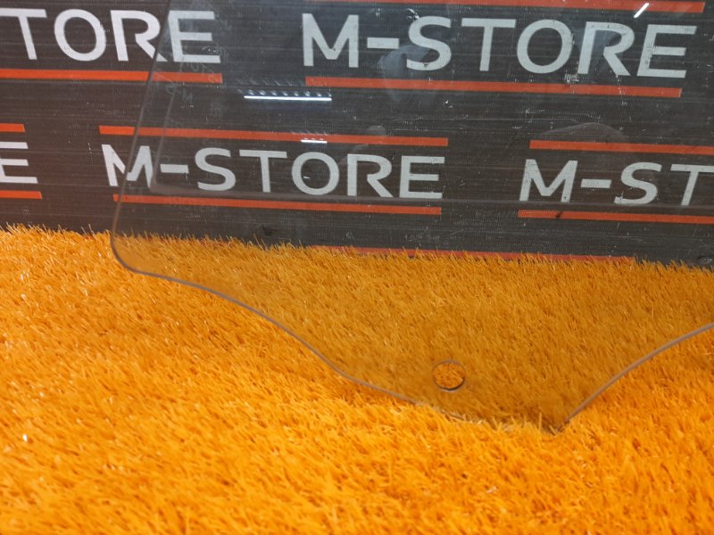 Стекло боковое, 600 рублей, Красноярск