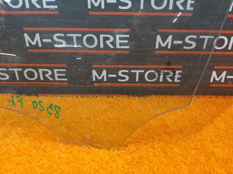 Стекло боковое, 600 рублей, Красноярск