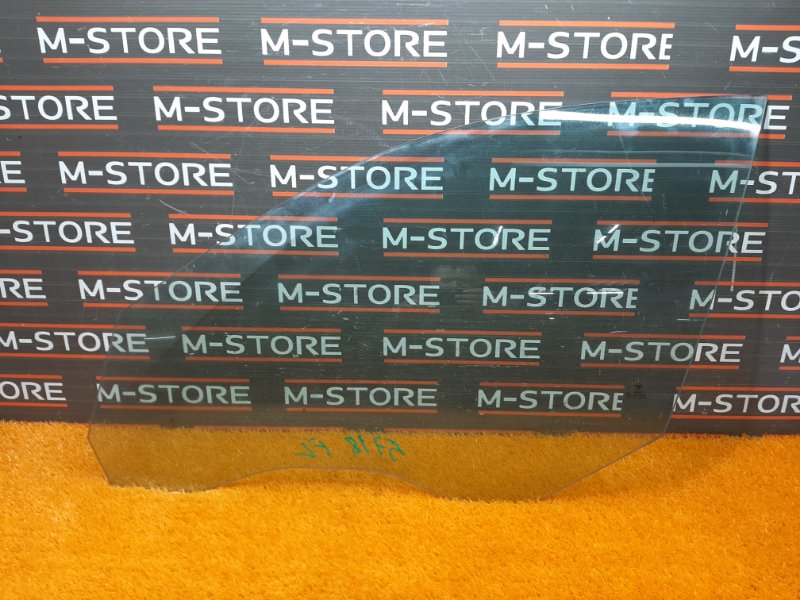 Стекло боковое, 350 рублей, Красноярск