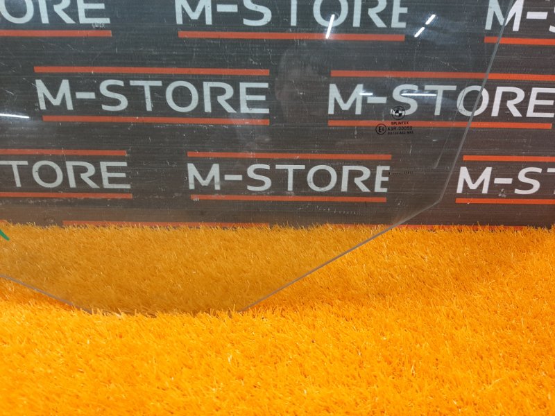 Стекло боковое, 350 рублей, Красноярск