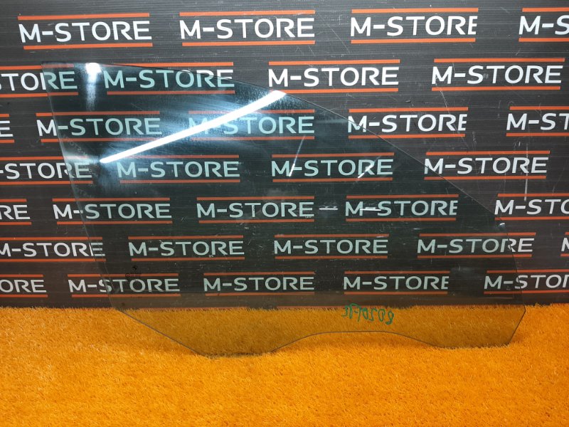 Стекло боковое, 350 рублей, Красноярск