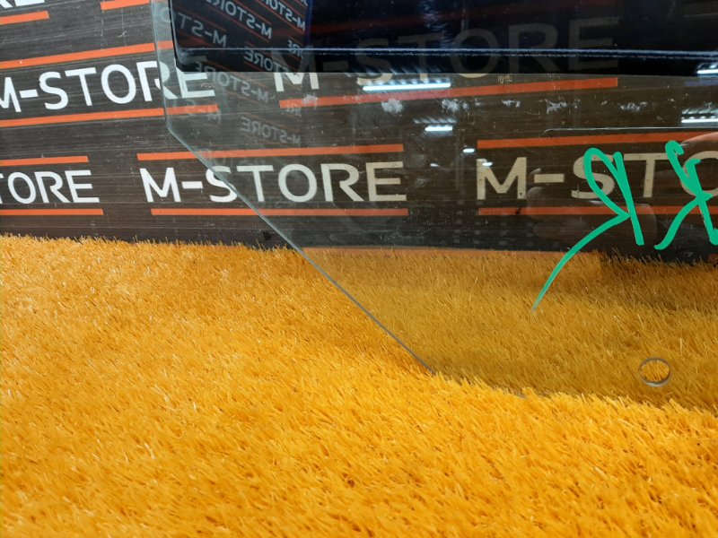 Стекло боковое, 350 рублей, Красноярск