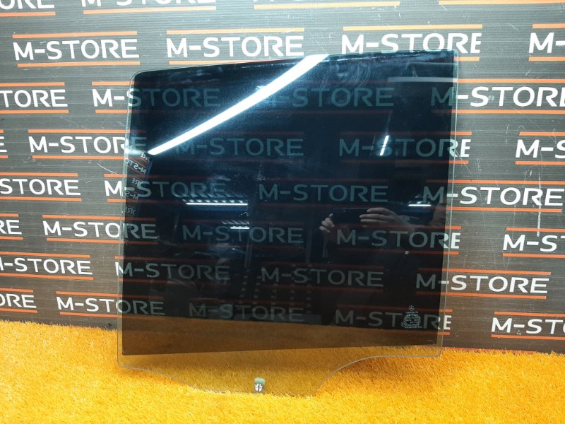 Стекло боковое, 700 рублей, Красноярск