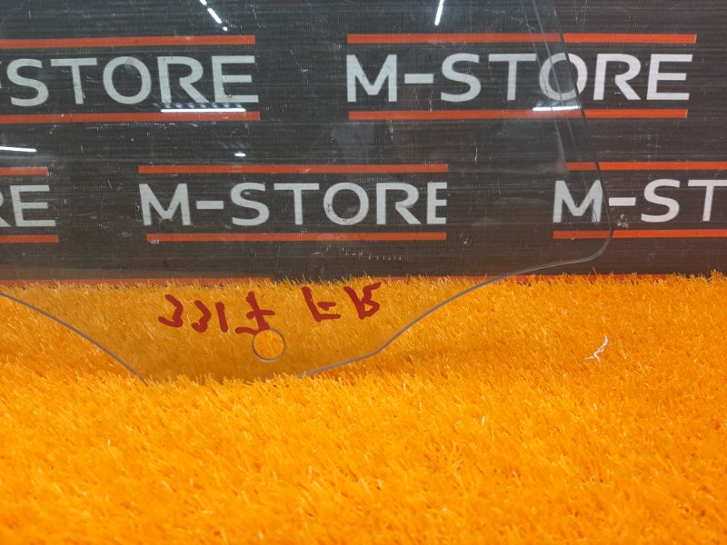 Стекло боковое, 600 рублей, Красноярск