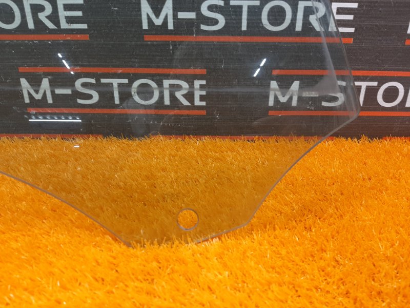 Стекло боковое, 980 рублей, Красноярск