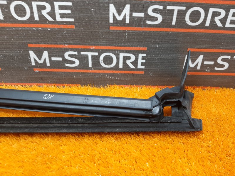 Молдинг стекла внешний, 790 рублей, Красноярск