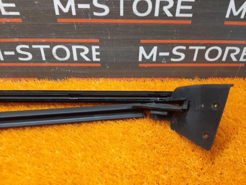 Молдинг стекла внешний, 790 рублей, Красноярск