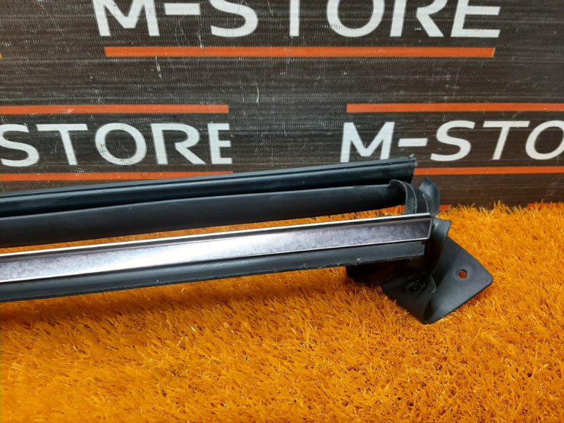 Молдинг стекла внешний, 790 рублей, Красноярск