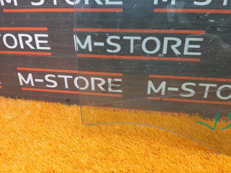 Стекло боковое, 600 рублей, Красноярск