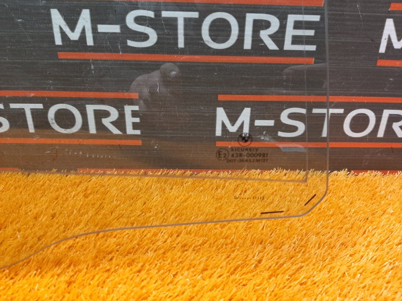 Стекло боковое, 540 рублей, Красноярск