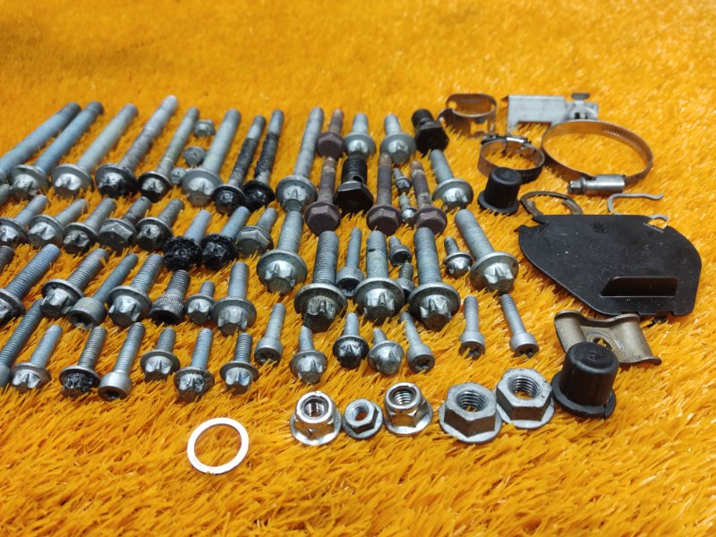 Болты и гайки ДВС, 630 рублей, Красноярск