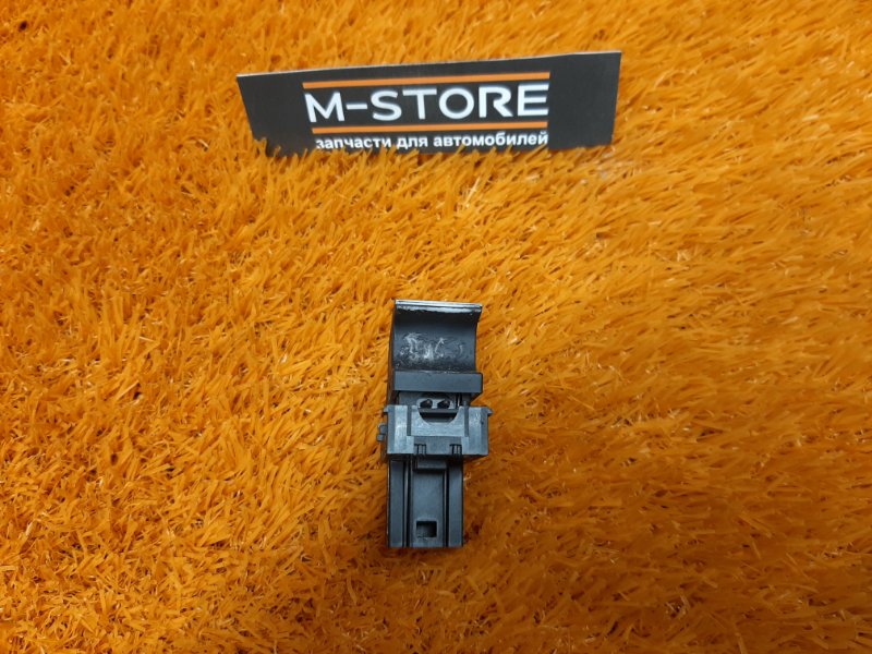 кнопка стеклоподъемника, 200 рублей, Красноярск