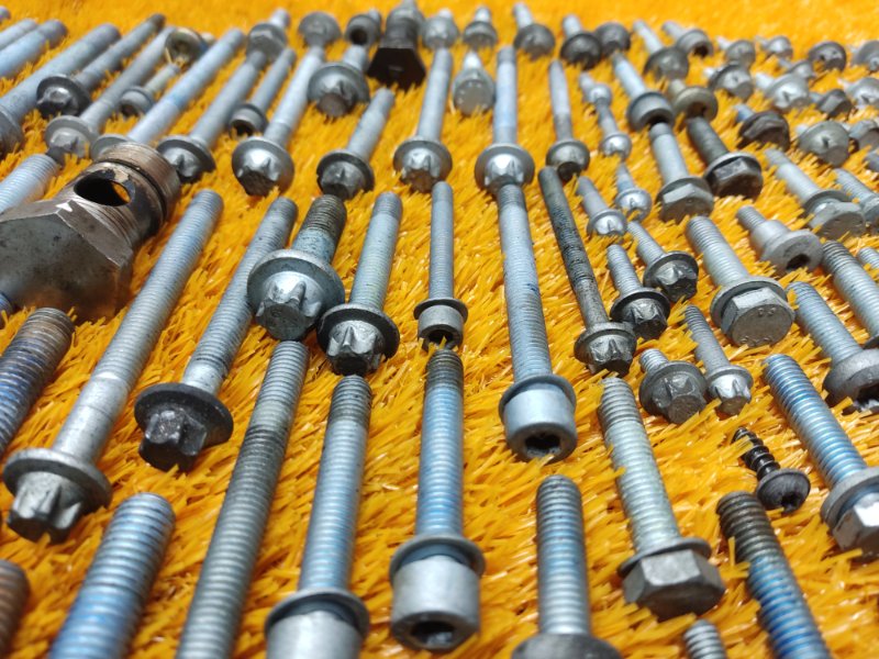 Болты и гайки ДВС, 810 рублей, Красноярск