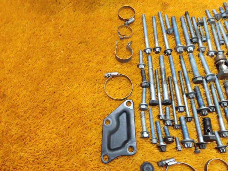 Болты и гайки ДВС, 810 рублей, Красноярск