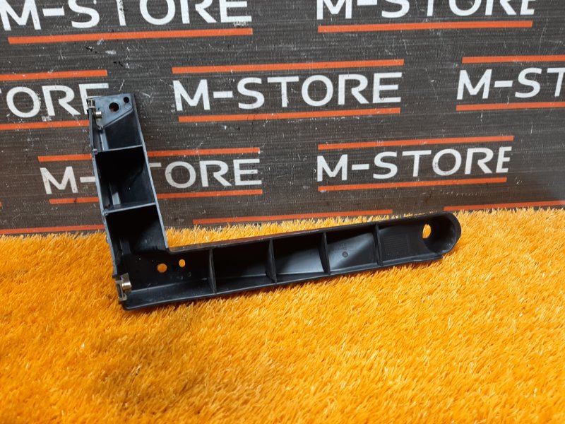 крепление бампера, 200 рублей, Красноярск