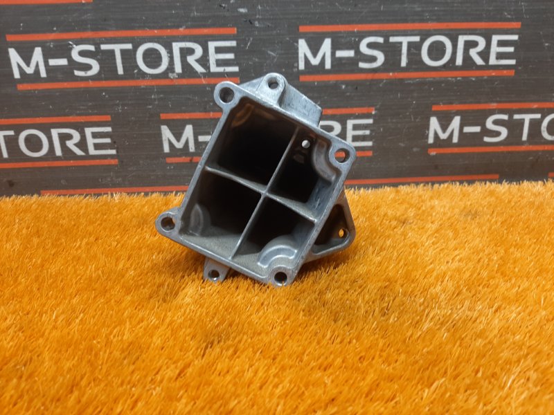 Кронштейн подушки двигателя, 630 рублей, Красноярск