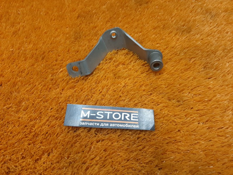 кронштейн, 300 рублей, Красноярск