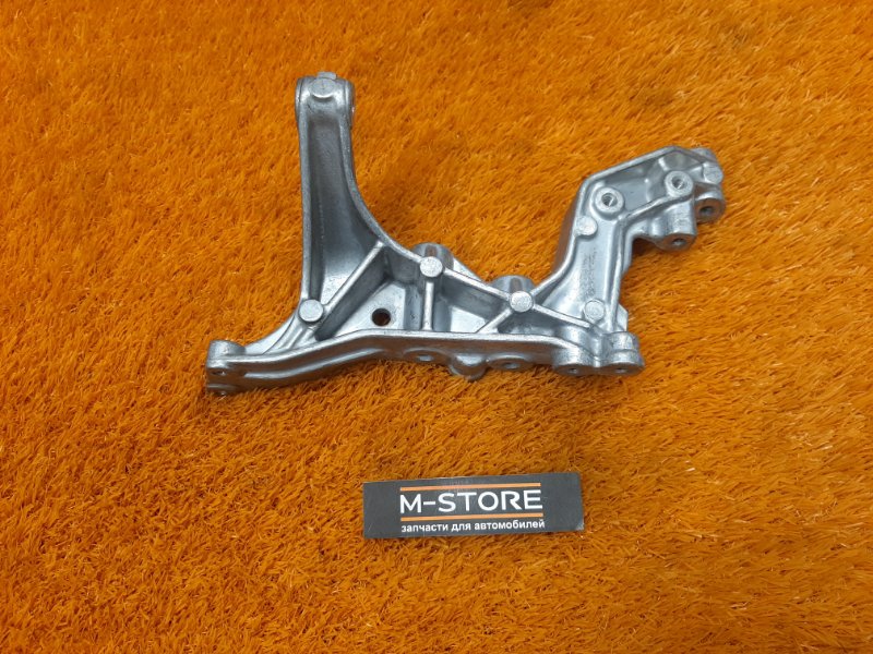 кронштейн, 300 рублей, Красноярск