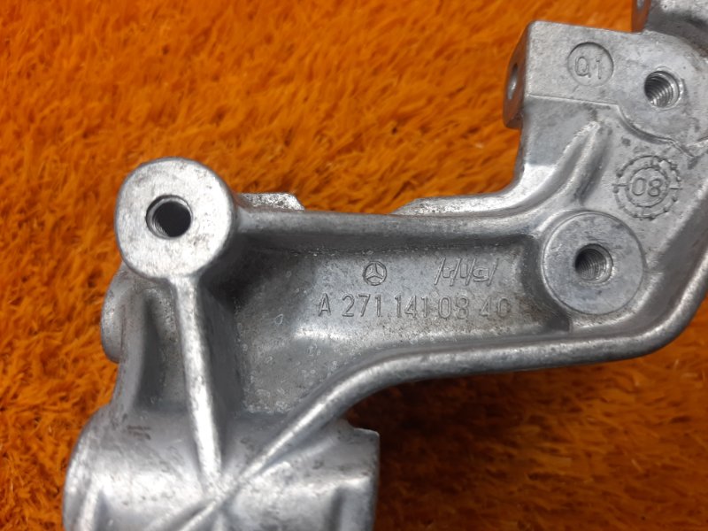 кронштейн, 300 рублей, Красноярск