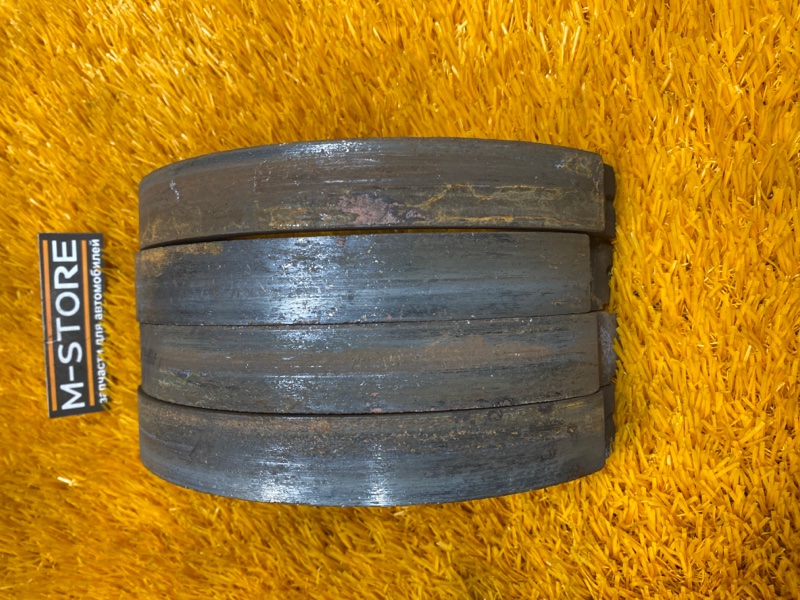 Колодки ручника, 500 рублей, Красноярск