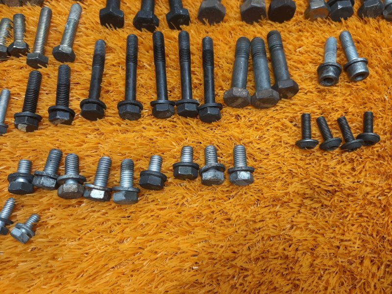 Болты и гайки ДВС, 930 рублей, Красноярск