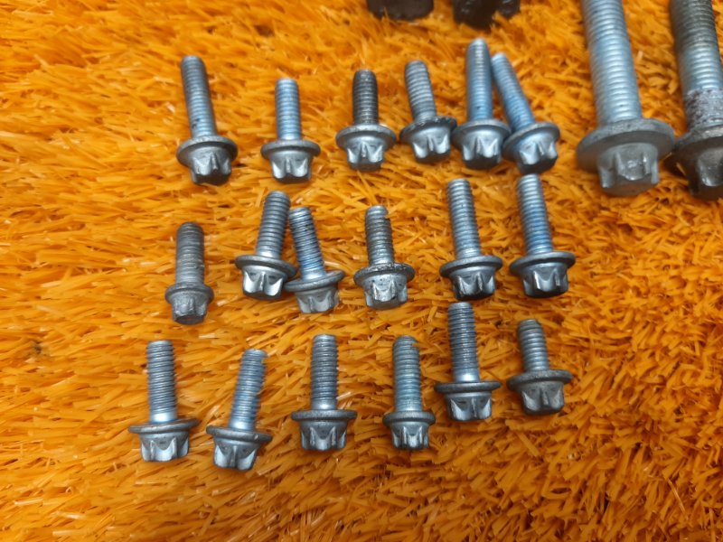 Болты и гайки ДВС, 630 рублей, Красноярск