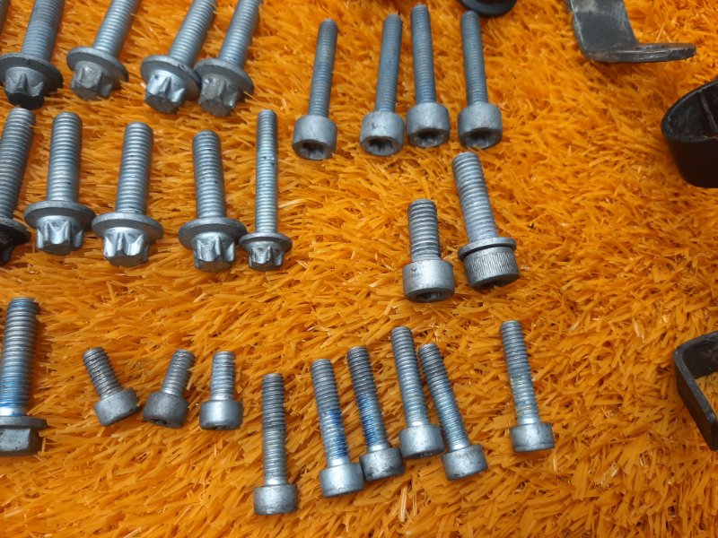 Болты и гайки ДВС, 630 рублей, Красноярск