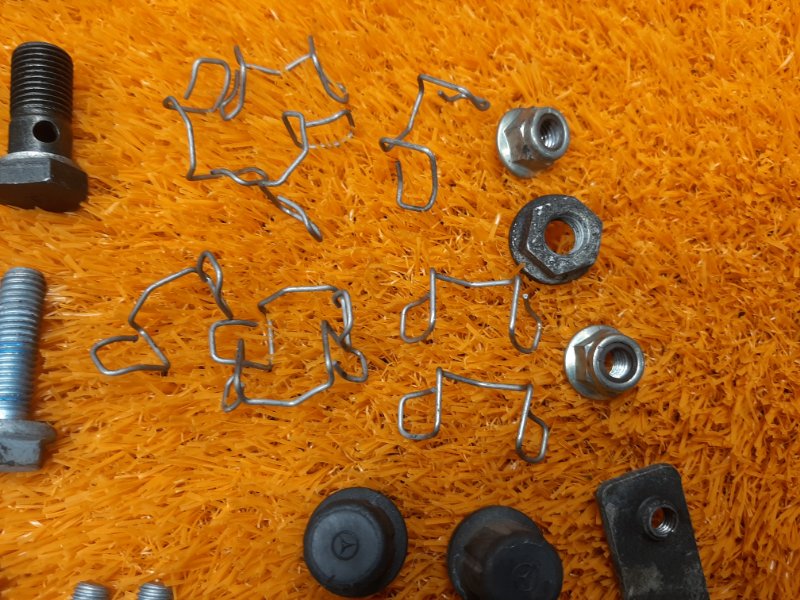 Болты и гайки ДВС, 630 рублей, Красноярск