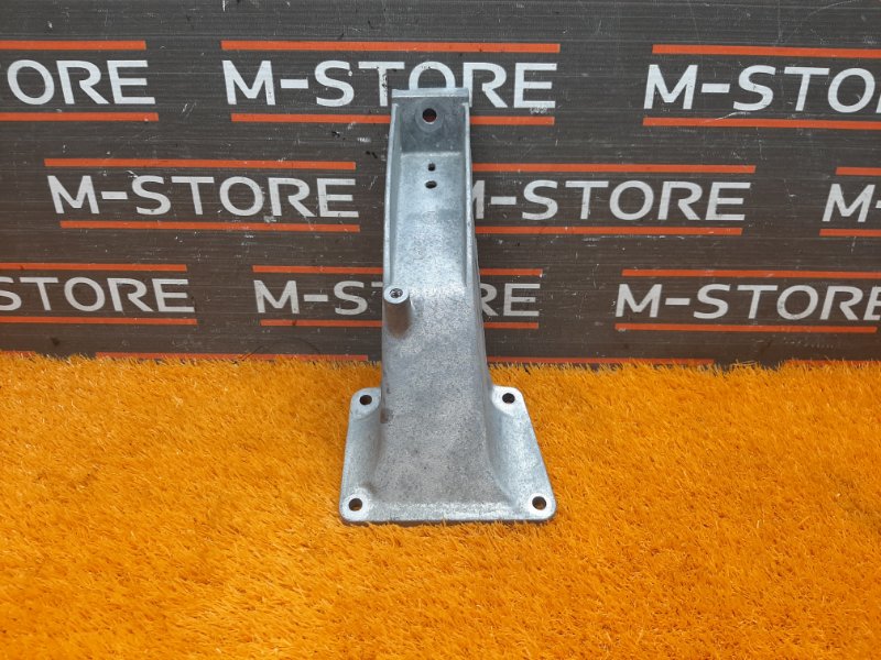 Кронштейн подушки двигателя, 810 рублей, Красноярск