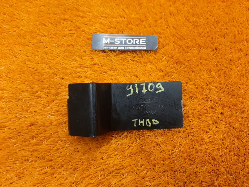 кронштейн, 300 рублей, Красноярск