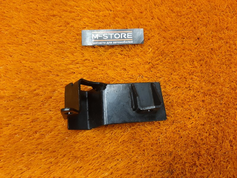 кронштейн, 300 рублей, Красноярск