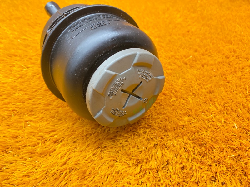 бачок гидроусилителя, 500 рублей, Красноярск