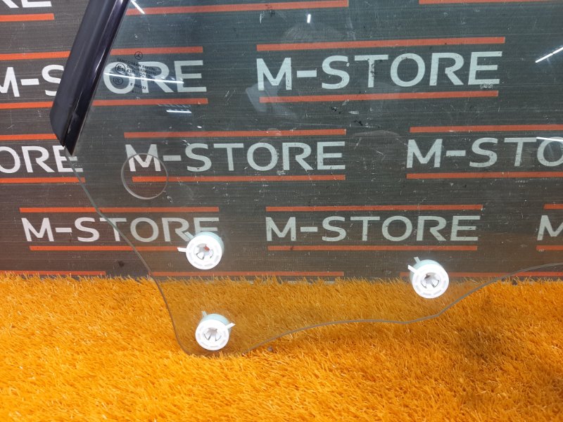 Стекло боковое, 860 рублей, Красноярск