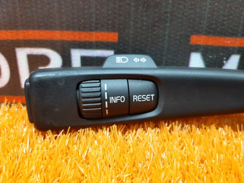 переключатель поворотов, 500 рублей, Красноярск