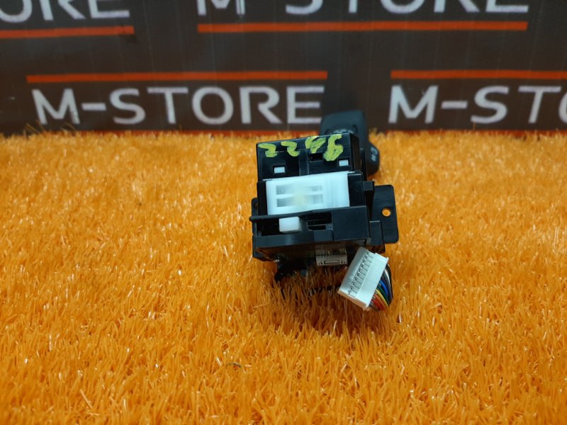 переключатель поворотов, 500 рублей, Красноярск