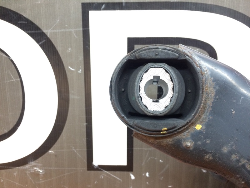 Балка поперечная (подрамник), 2000 рублей, Красноярск